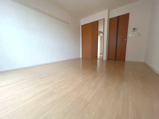 【内装】 | Y.Camphrier（ワイカンフリエ）