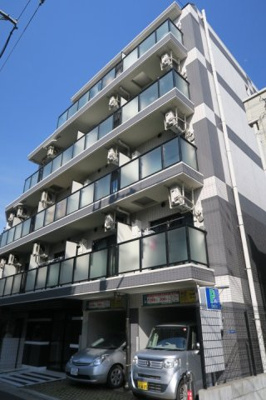 【外観】 | アイル　エアポート羽田 | 穴守稲荷の賃貸物件。
「アイル　エアポート羽田」のことなら(株)メイワ・エステートへ
綺麗な外観です。