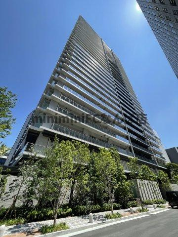 プレミストタワー靭本町の外観