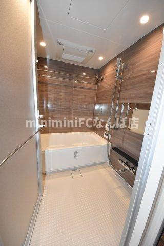 プレミストタワー靭本町の浴室