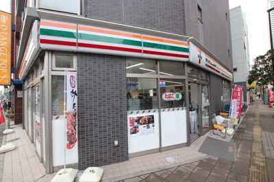 セブンイレブン市川駅南口店まで65ｍ