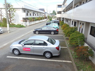 ★敷地内駐車場★（空き状況・使用料等詳細はご確認下さい）