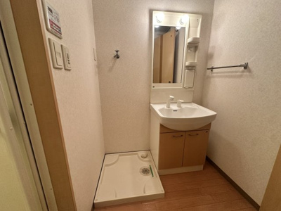 【独立洗面台】 | メルシーアトス | 室内に洗濯機置き場があります！