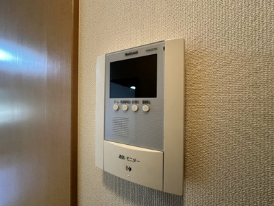 【セキュリティ】 | メルシーアトス | 大きなモニターで来客の確認も◎