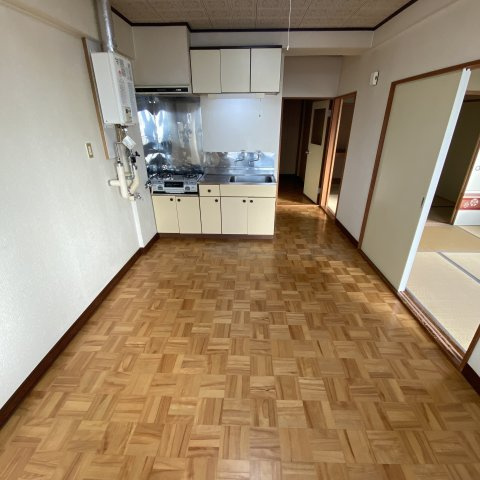 サンハイツの居間・リビング