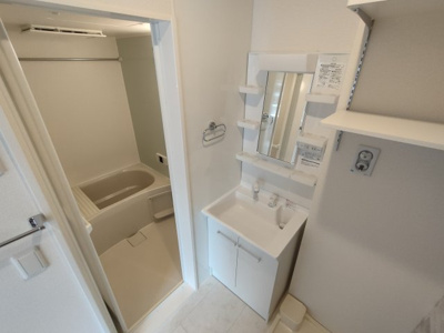 【独立洗面台】 | アリビオTK | 独立洗面化粧台が付いています