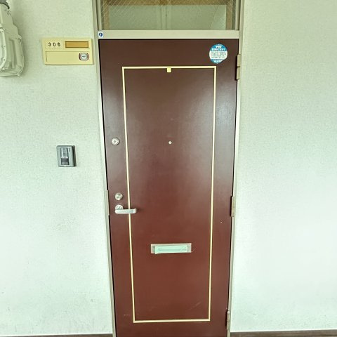 moff  WAKAKUSAの玄関