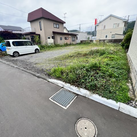 moff  WAKAKUSAの駐車場