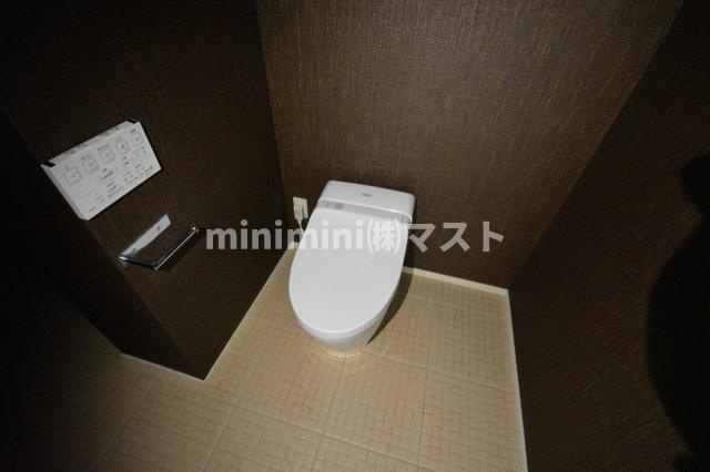 WOB西梅田のトイレ|※別号室参考写真