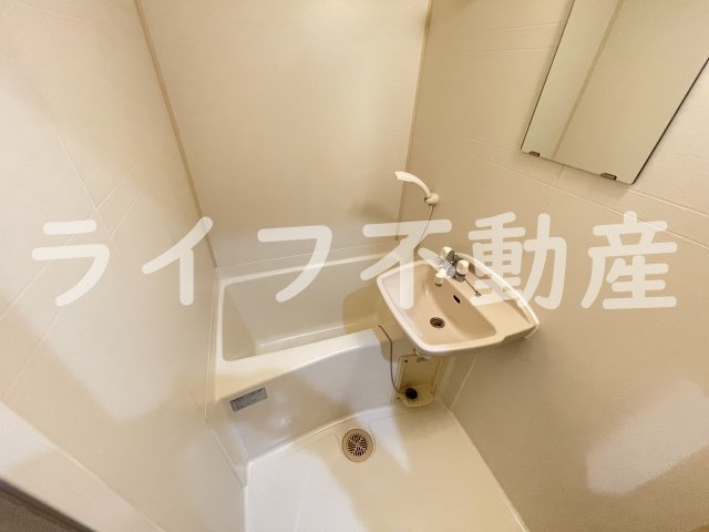 ブルグリンコート布施駅前の浴室|お風呂です