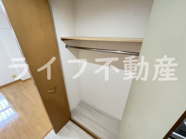 ブルグリンコート布施駅前の収納|小物を収納するのに便利です