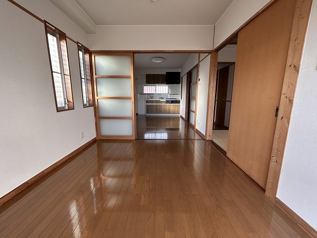 ガーデンハイツ永野1の洋室|使い勝手のいい洋室です
※反転の場合がございます。