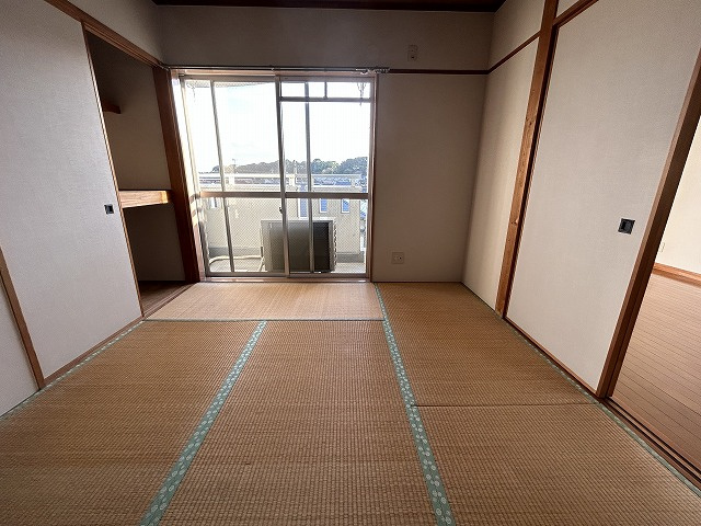 ガーデンハイツ永野1の和室|ゆったりとくつろげる和室です
※反転の場合がございます。