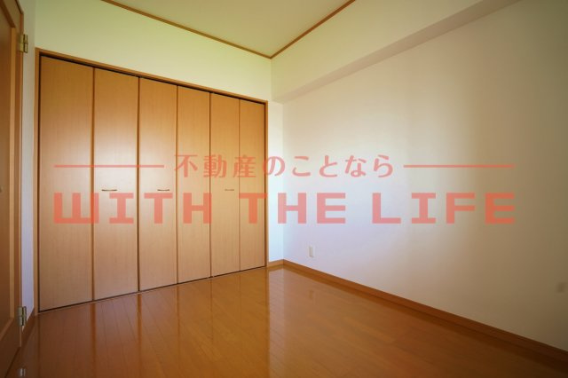 E・POPULARⅡ（イーポプラールツー）【キャッシュバック対象物件】の洋室|コンパクトで使いやすい洋室です