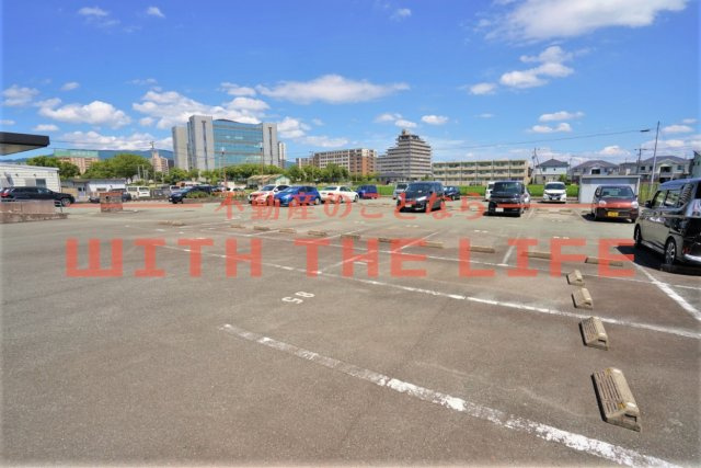 E・POPULARⅡ（イーポプラールツー）【キャッシュバック対象物件】の駐車場|駐車場完備です