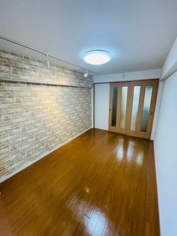 仲介手数料0円！！ヴェルドミール志賀の居間・リビング