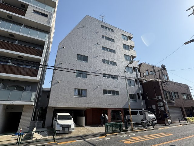 メゾン上野桜木の外観