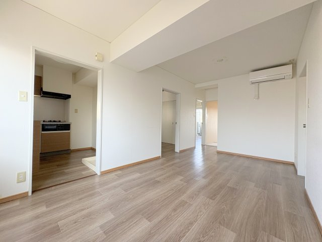 メゾン上野桜木の居間・リビング