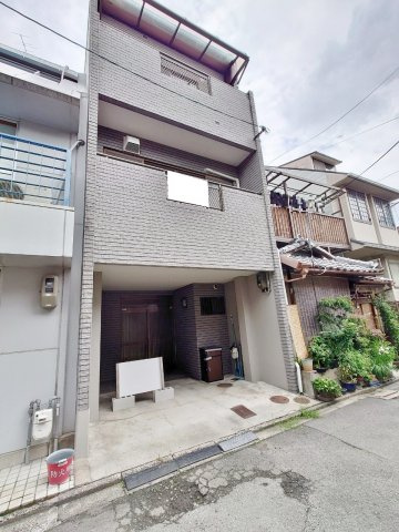 ＪＲ円町駅徒歩７分◆南向き◆４ＤＫ◆全居室６帖以上の間取り◆車庫１台駐車可能◆中京区西ノ京左馬寮町の外観|外観