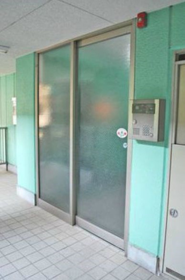 【エントランス】アンプルールフェールスリーズ