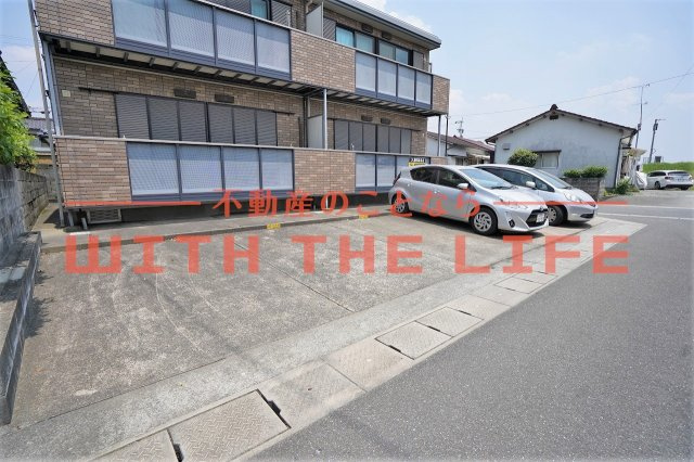 ラ・テール参番館【キャッシュバック対象物件】の駐車場|駐車場完備です