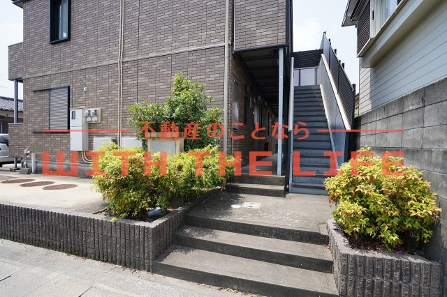 ラ・テール参番館【キャッシュバック対象物件】のエントランス|毎日通るエントランスはこのようになっています