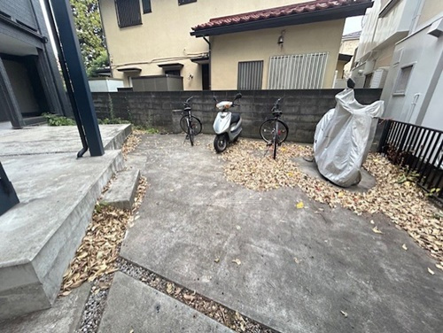 備え付け家具備品（同仕様）