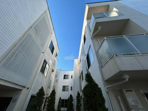 【外観】EAST RISE 由比ガ浜B