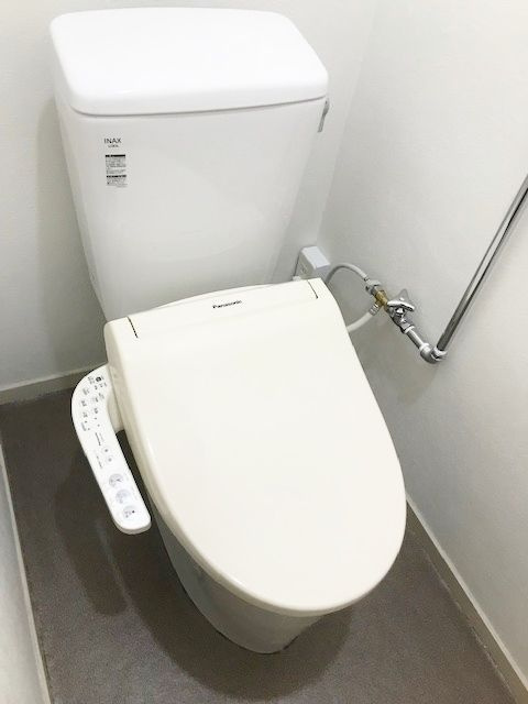 ヤマダビル【10,000円キャッシュバック対象物件】のトイレ|落ち着いたトイレです