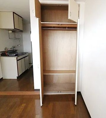 ドラッグセイムス 浦和辻店（479m）