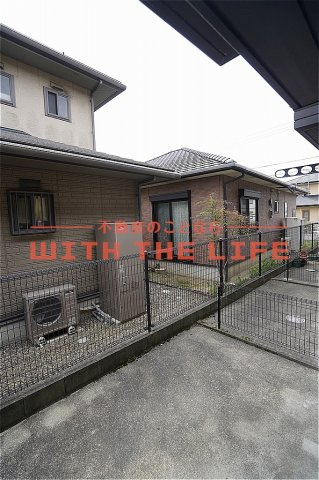 フォレストコート【キャッシュバック対象物件】のバルコニー|開放的で明るい空間を演出してくれるバルコニーです