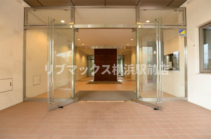 【エントランス】CASSIA横濱ガーデン山（旧：TKフラッツガーデン山） 