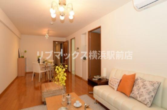 小物等は付帯しません 