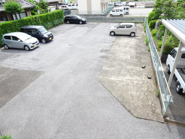 アクア大垣の駐車場