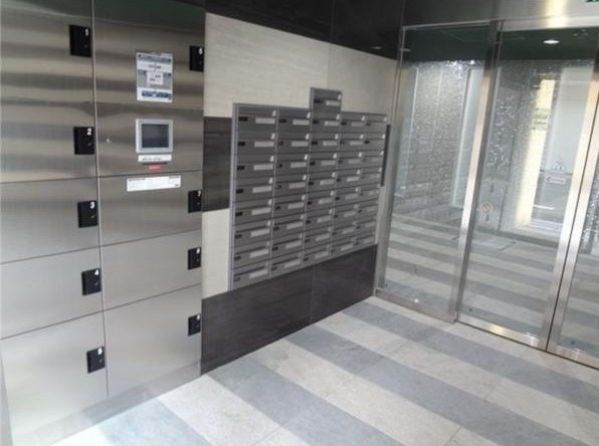 【ロビー】ラフィスタ横浜阪東橋I 