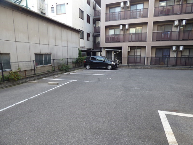 【駐車場】フィネス昭和町Ⅱ