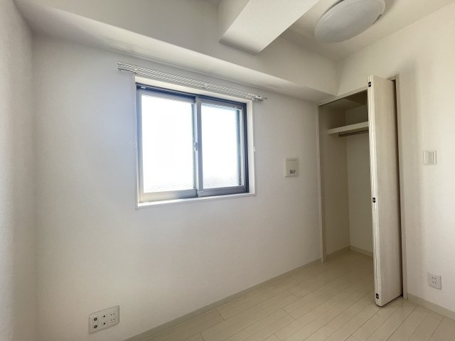 【寝室】月光　千日前