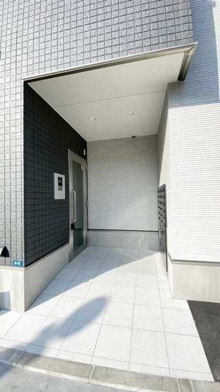 【エントランス】月光岡山駅西口弐番館