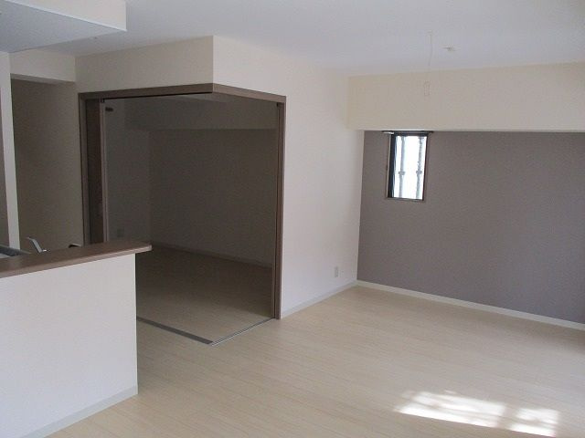 【居間・リビング】サンライト門田屋敷 