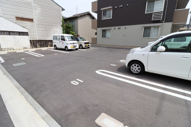 【駐車場】アルシオネ岡山駅西