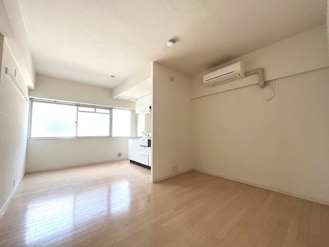 【居間・リビング】本町マンション