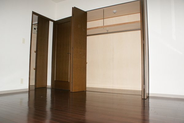 【寝室】