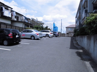 敷地内駐車場(空き要確認)