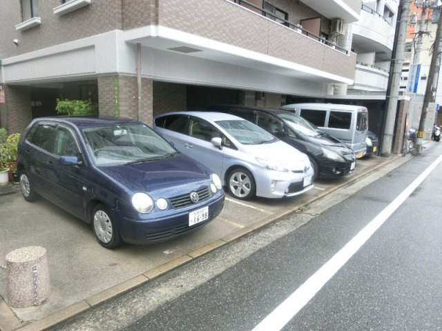 【駐車場】ノーブル平和大通り