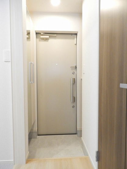 【玄関】二番館