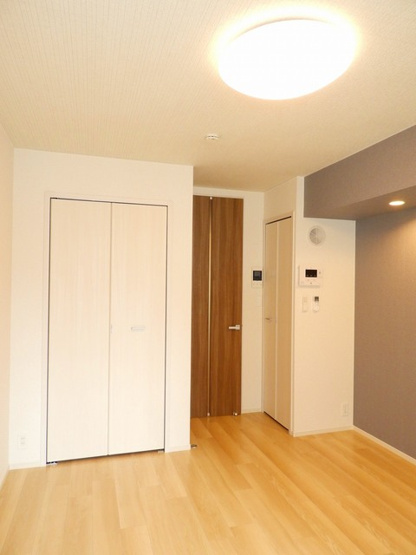 【寝室】二番館