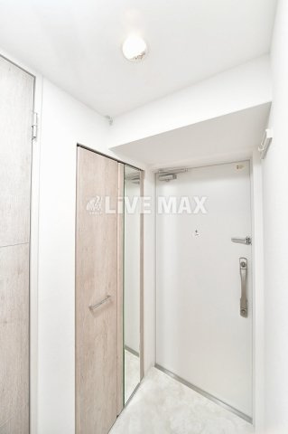 【玄関】ドゥ バーグ渡辺通 