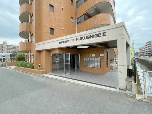 ネオハイツ福重Ⅱのエントランス