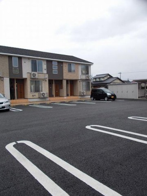 【駐車場】 | マーキュリーＣ