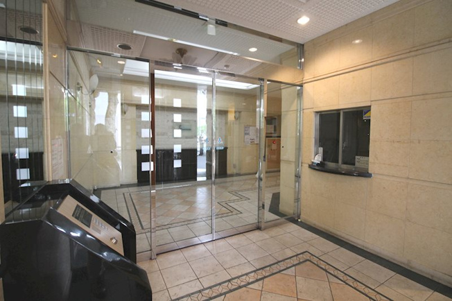 【エントランス】プレサンス名古屋城前